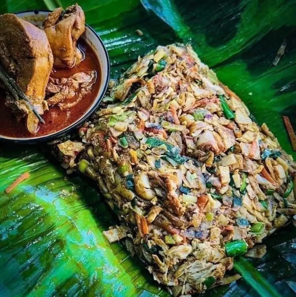 WellOn kottu served on a banana leaf with curry